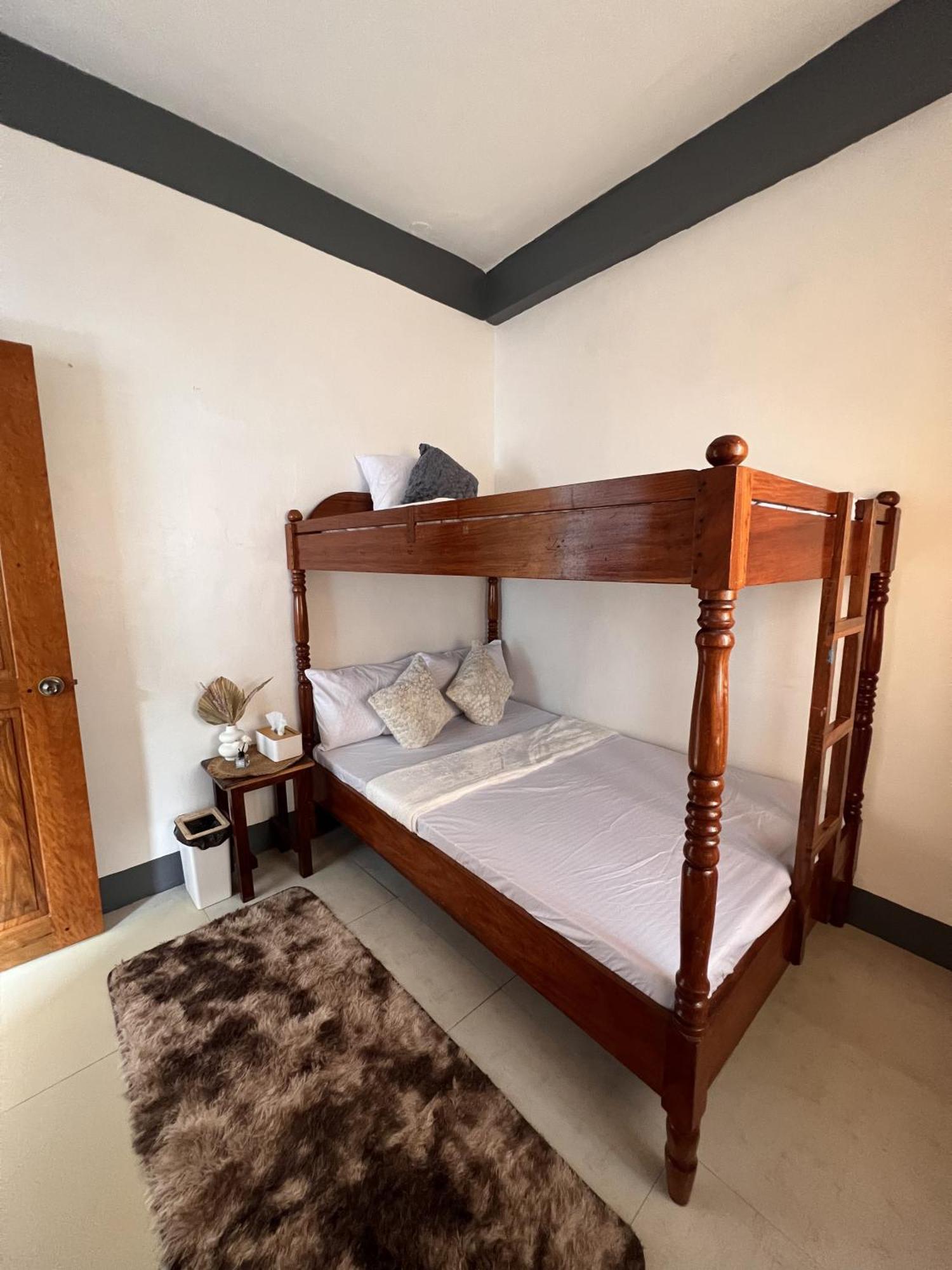 Eighty8 Tourist Inn Coron Zewnętrze zdjęcie