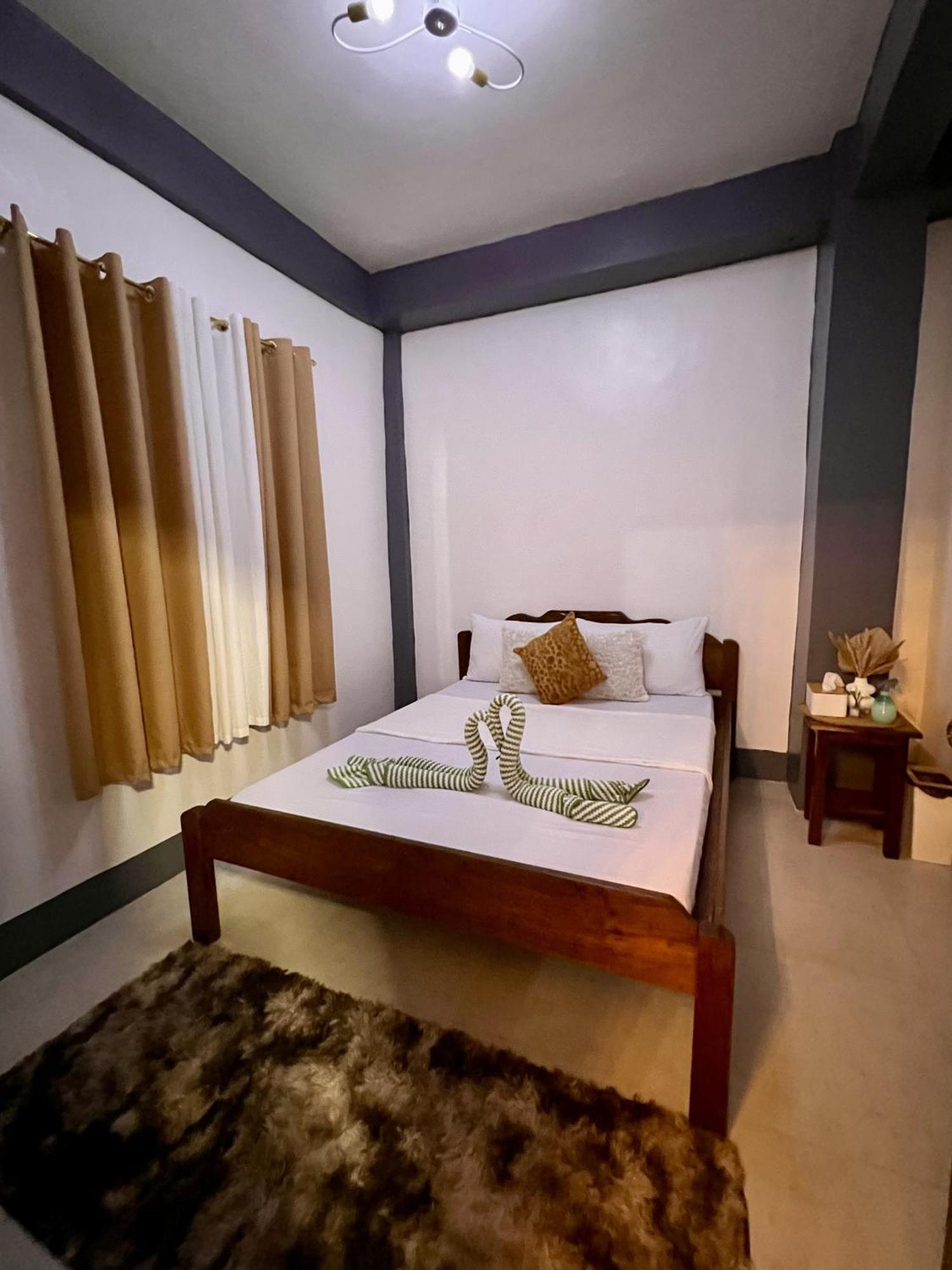 Eighty8 Tourist Inn Coron Zewnętrze zdjęcie